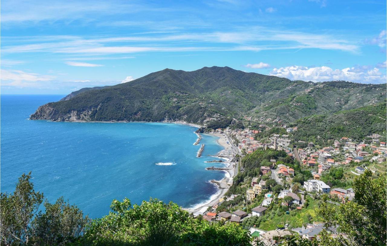 Awesome Home In Moneglia With Kitchen Eksteriør bilde