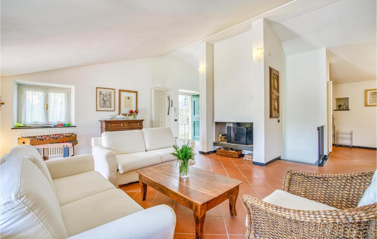 Awesome Home In Moneglia With Kitchen Eksteriør bilde