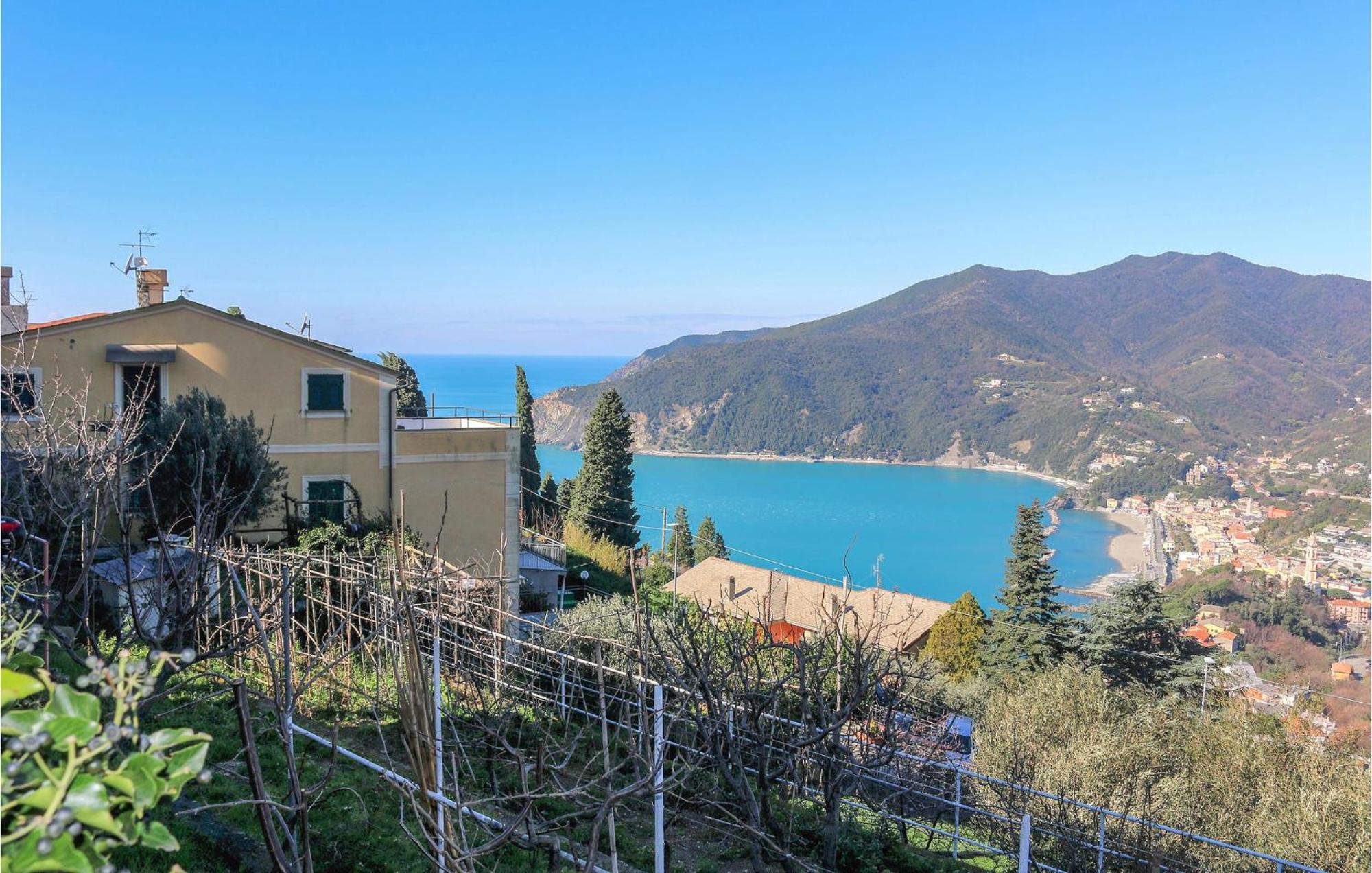 Awesome Home In Moneglia With Kitchen Eksteriør bilde